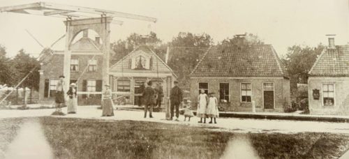 Eén van de oudste foto's van Noordscheschut 1883-1904